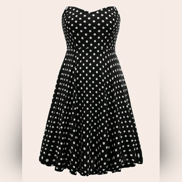 NA Dresses & Skirts - NWOT EMERY ROSE Dress 2X(16)